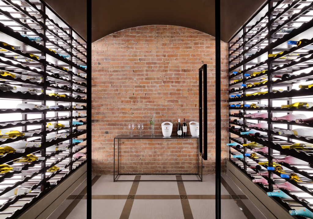 cantina: mobili vini