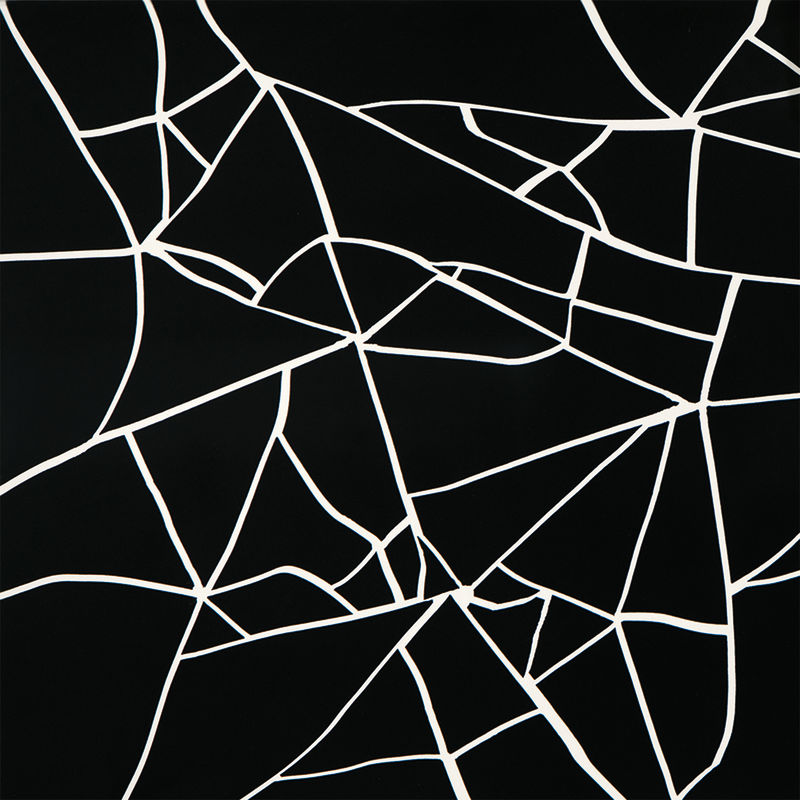 basic white modello craken black white