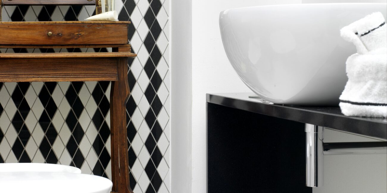 STI_corso porta nuova_Baroni_bagno_lavabo_HR