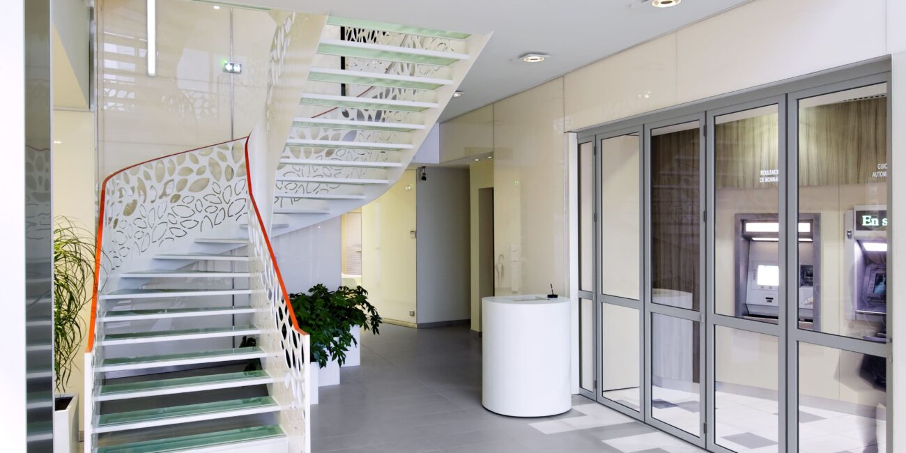stone-italiana-credit-agricole-francia-pavimenti-lavorati-speciali-quarzo-2