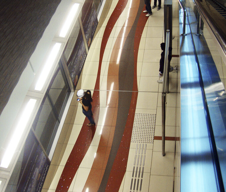 stone-italiana-quarzo-pavimenti-lussuosi-fermata-metro-dubai00006