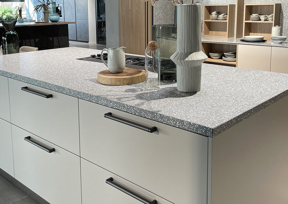 Showroom Zecchinon-stone-italiana-Terrazzo-grey09