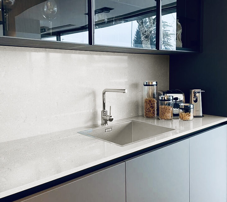 Stoneitaliana_Onesolid_cucina_01_PlanetWhite_mod01GEO3