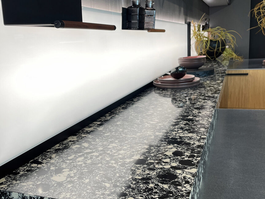 Showroom Zecchinon-stone-italiana-Cosmolite-COSMO8