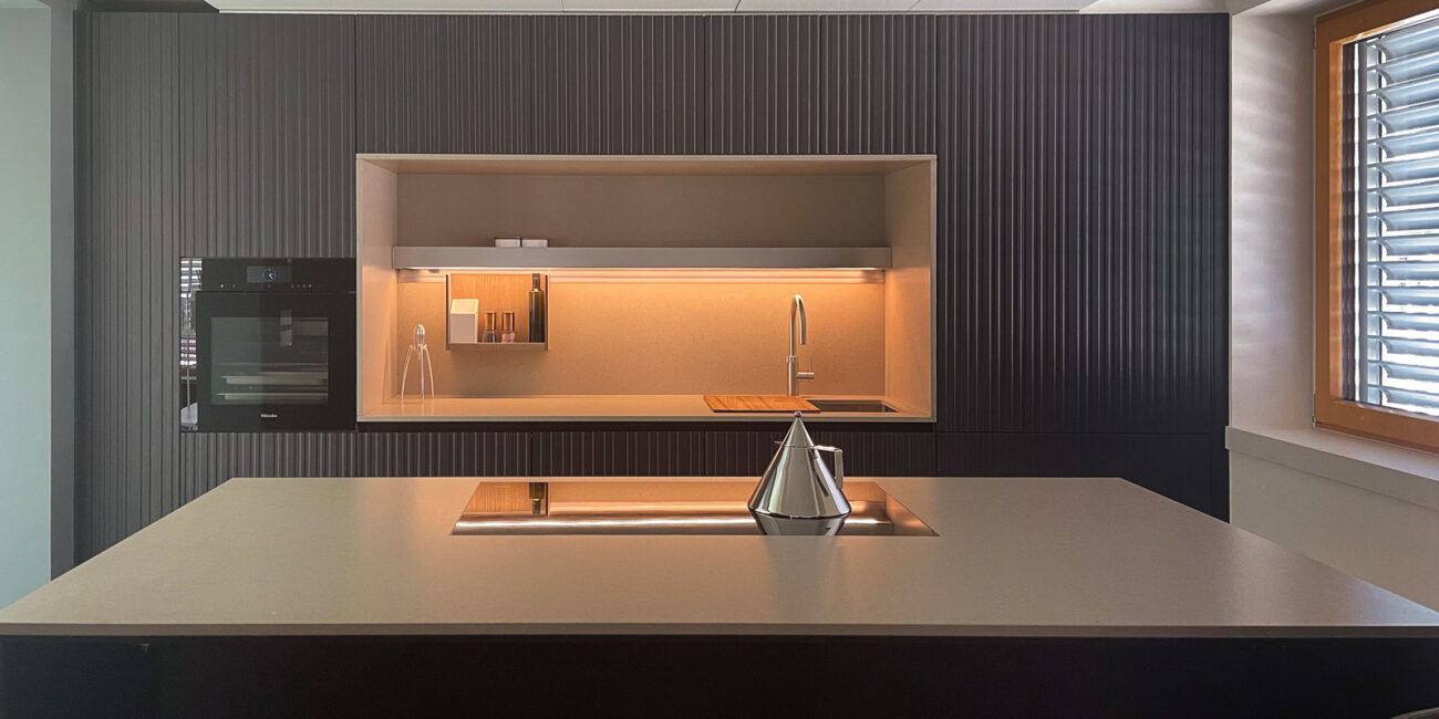 stone-italiana-cosmolite-cucina-sostenibile-bancone-cucina2