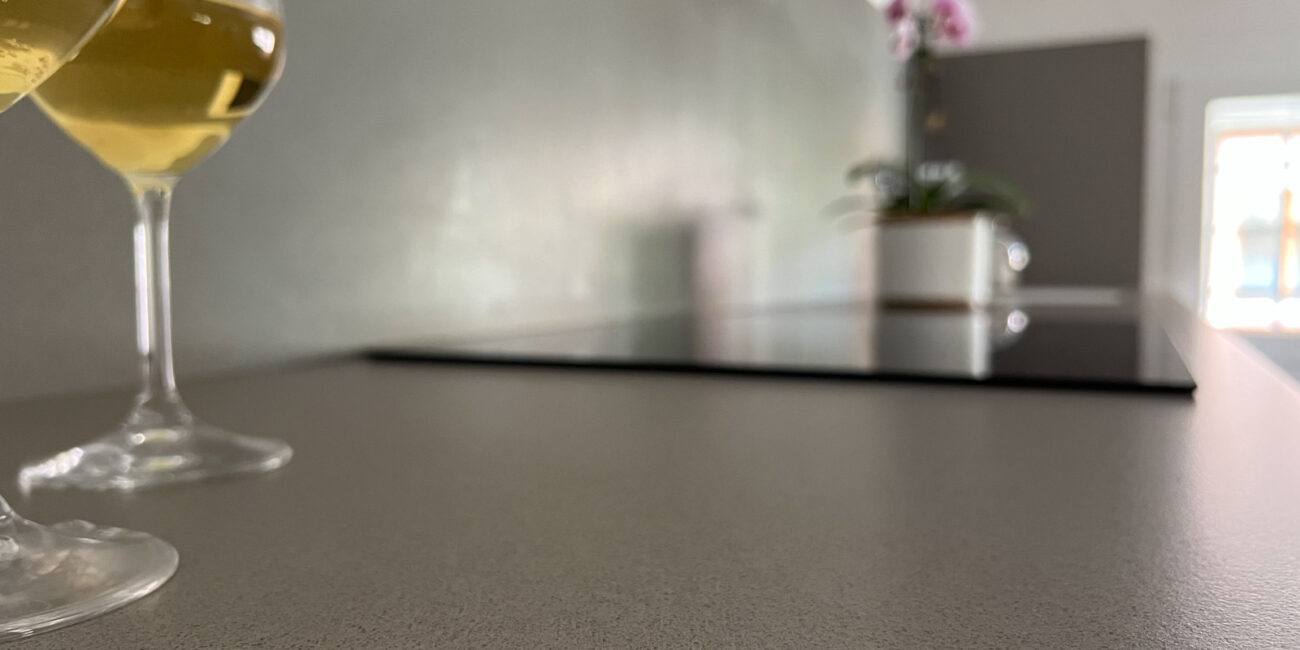 stone-italiana-top-cucina-bancone-quarzo-micro-greige10