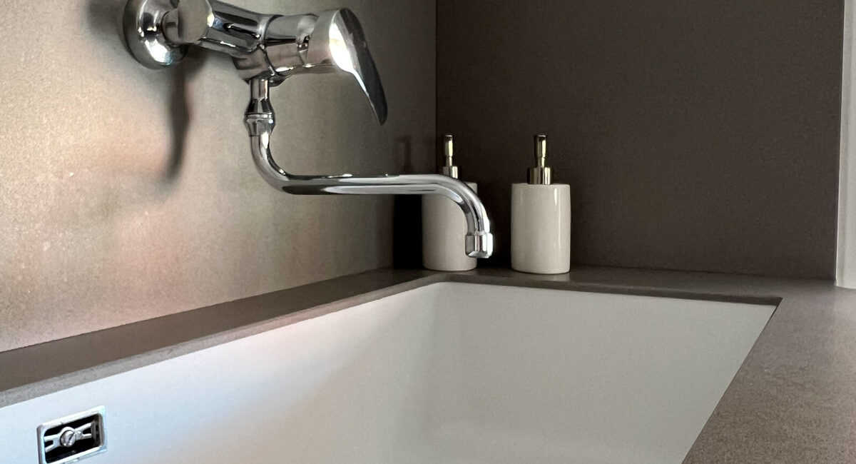 stone-italiana-top-cucina-bancone-quarzo-micro-greige3