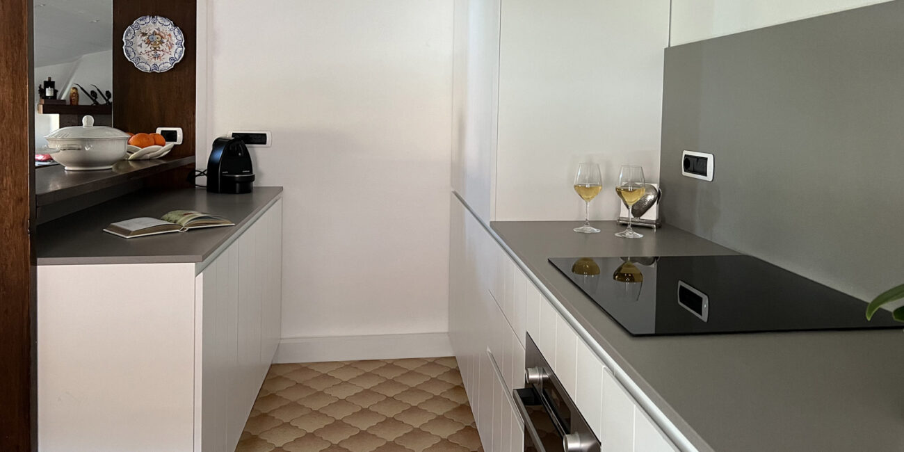 stone-italiana-top-cucina-bancone-quarzo-micro-greige5