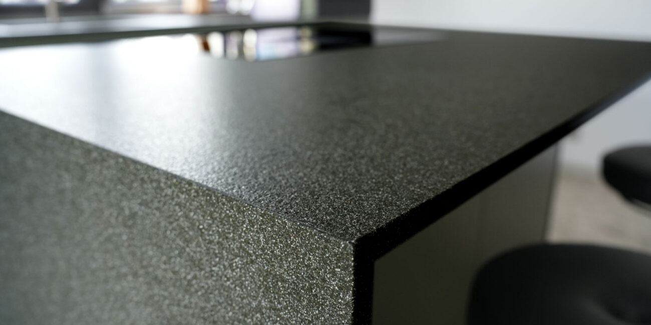 cucina-cosmolite-stone-italiana-top-cucina-ecosostenibile