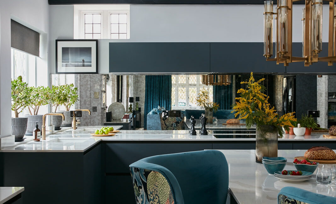 stone-italiana-marmorea-golden-top-cucina-quarzo-elegante