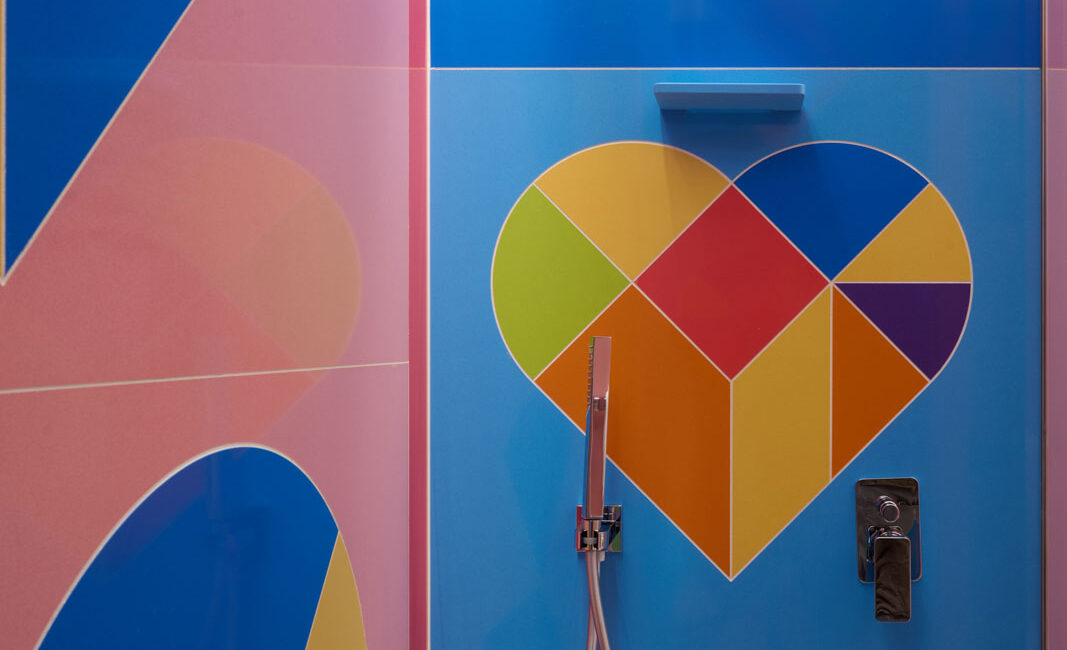 stone-italiana-nuovi-bagni-villa-amistà-bagno-di-lusso-dettaglio-doccia-in-quarzo