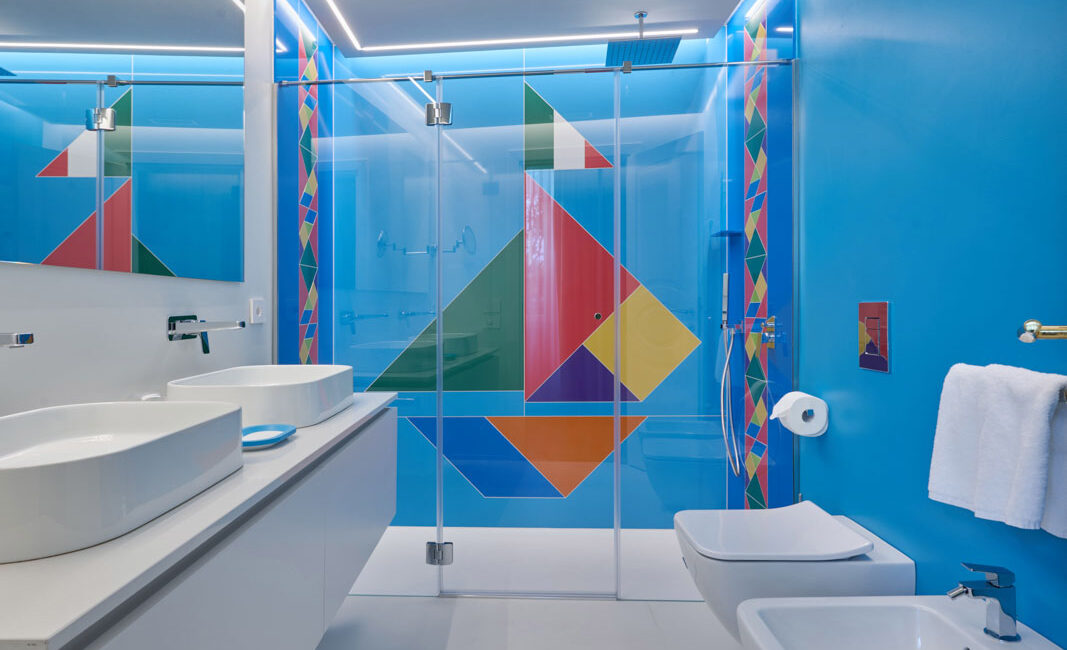 stone-italiana-nuovi-bagni-villa-amistà-bagno-lussuoso-in-quarzo-azzurro-colorato