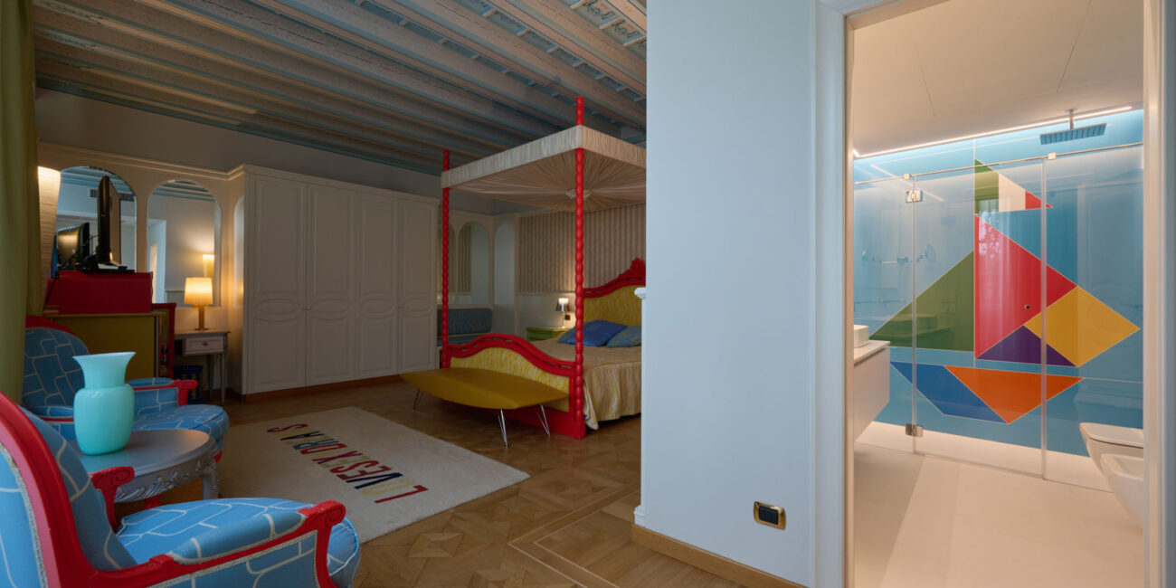 stone-italiana-nuovi-bagni-villa-amistà-camera-lussuosa-art-byblos-hotel-bagno-in-quarzo