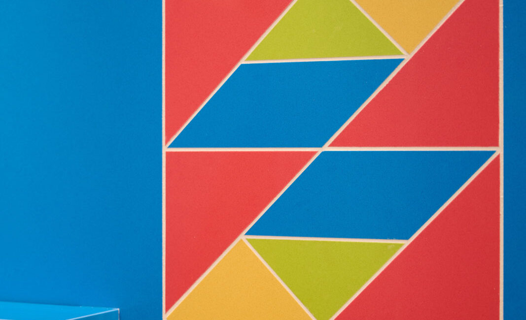 stone-italiana-nuovi-bagni-villa-amistà-dettaglio-doccia-in-quarzo-lussuosa-blu