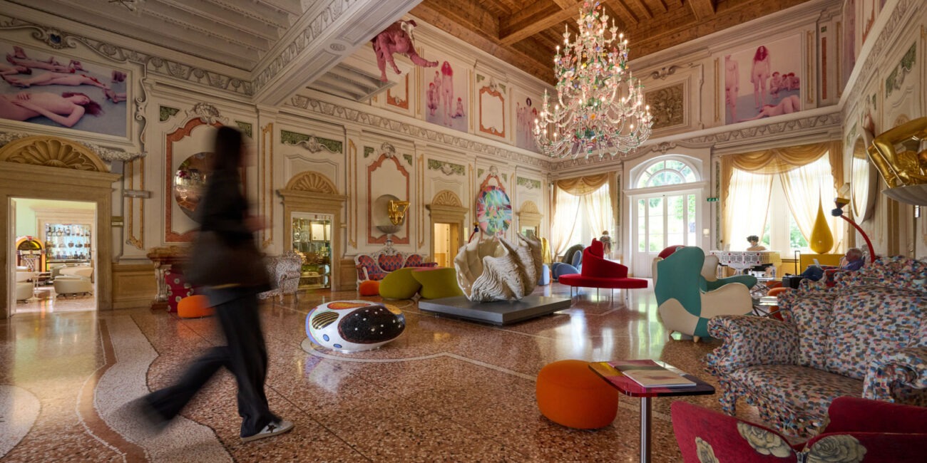 stone-italiana-nuovi-bagni-villa-amistà-hall-art-byblos-hotel-2